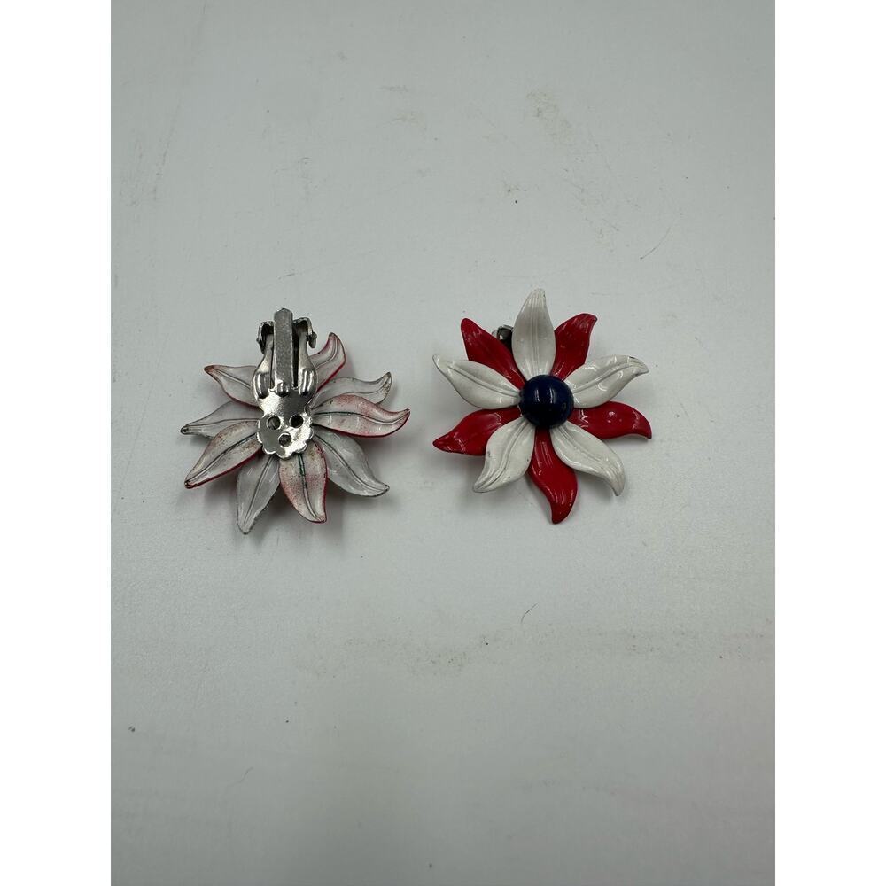 Flower Power Patriotic Red White Blue Enamel Earrings, Vintage 1960s